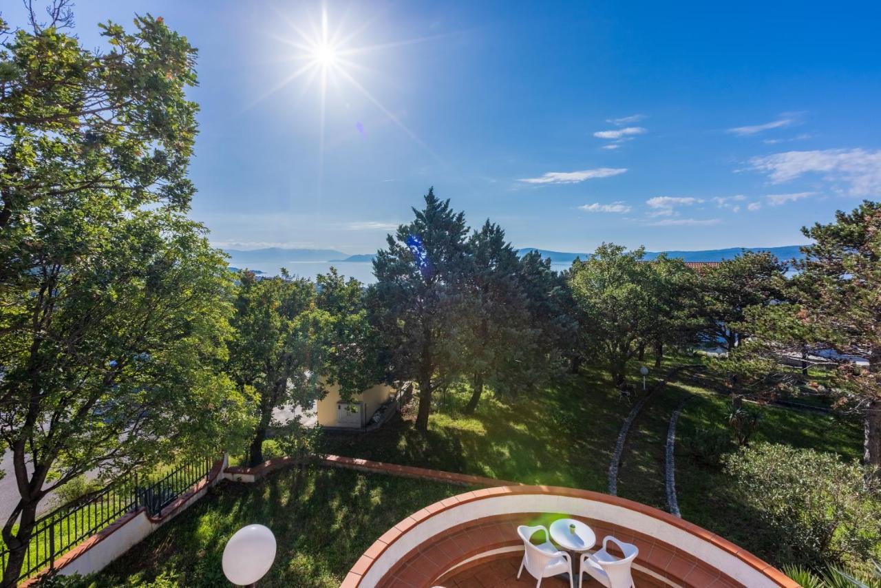 Guest House Agava Crikvenica Extérieur photo