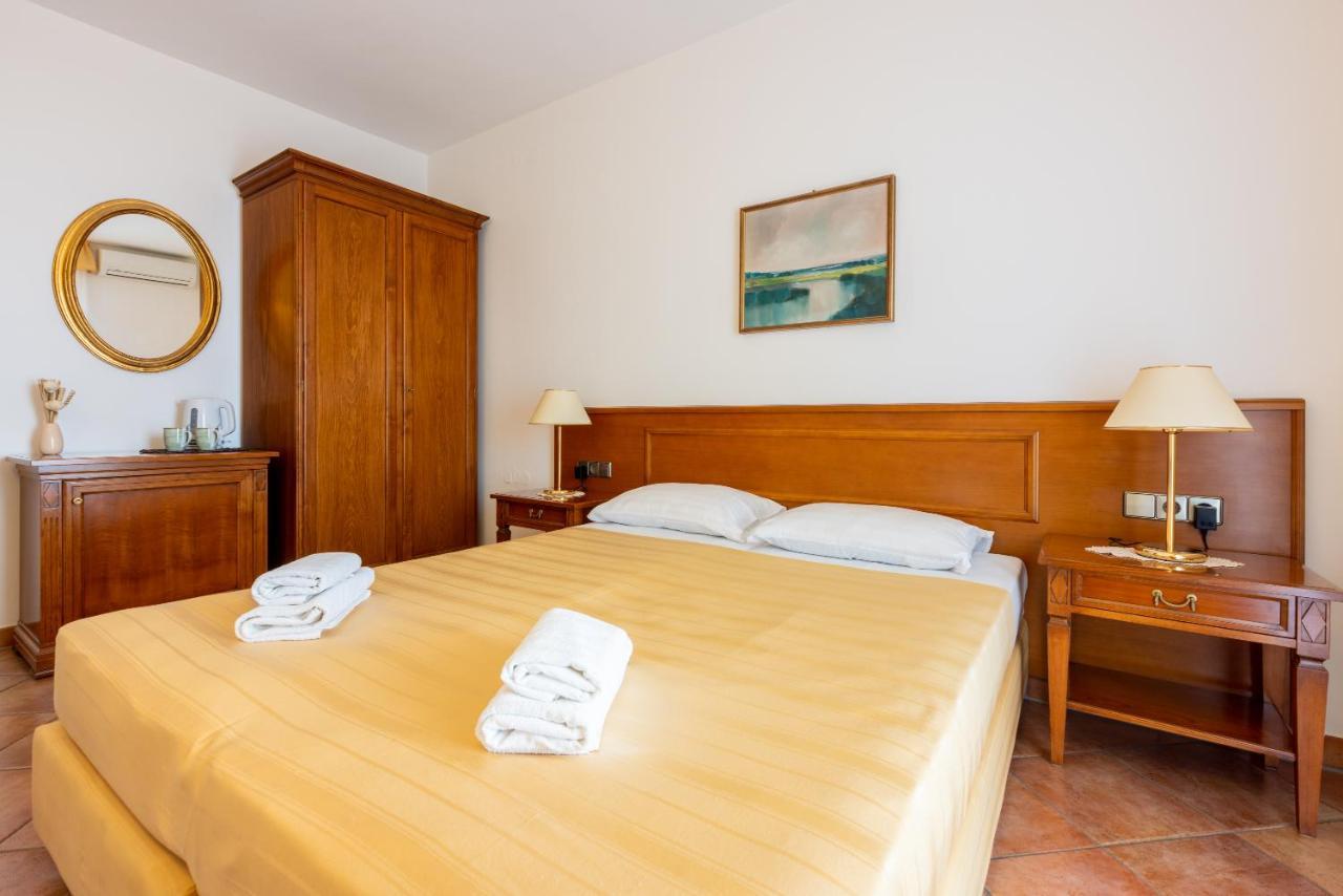 Guest House Agava Crikvenica Extérieur photo
